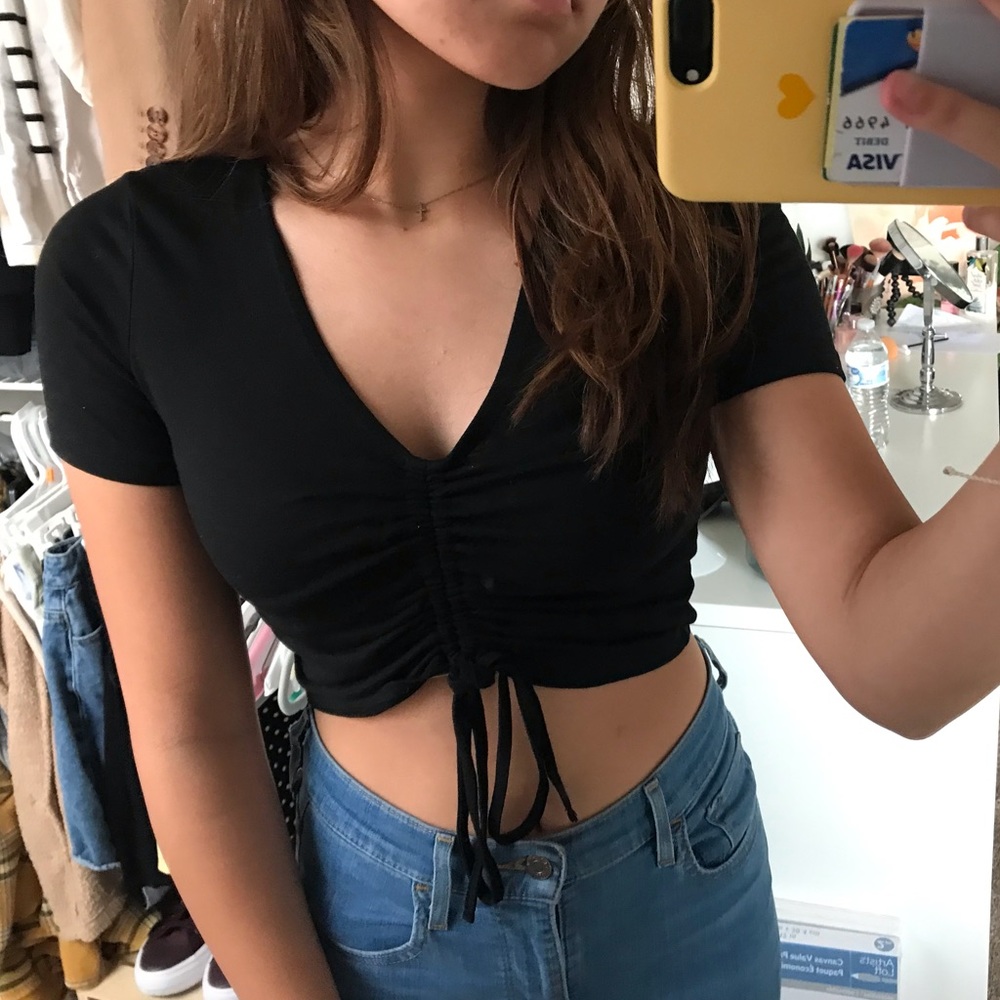 Black Ruched Crop Top